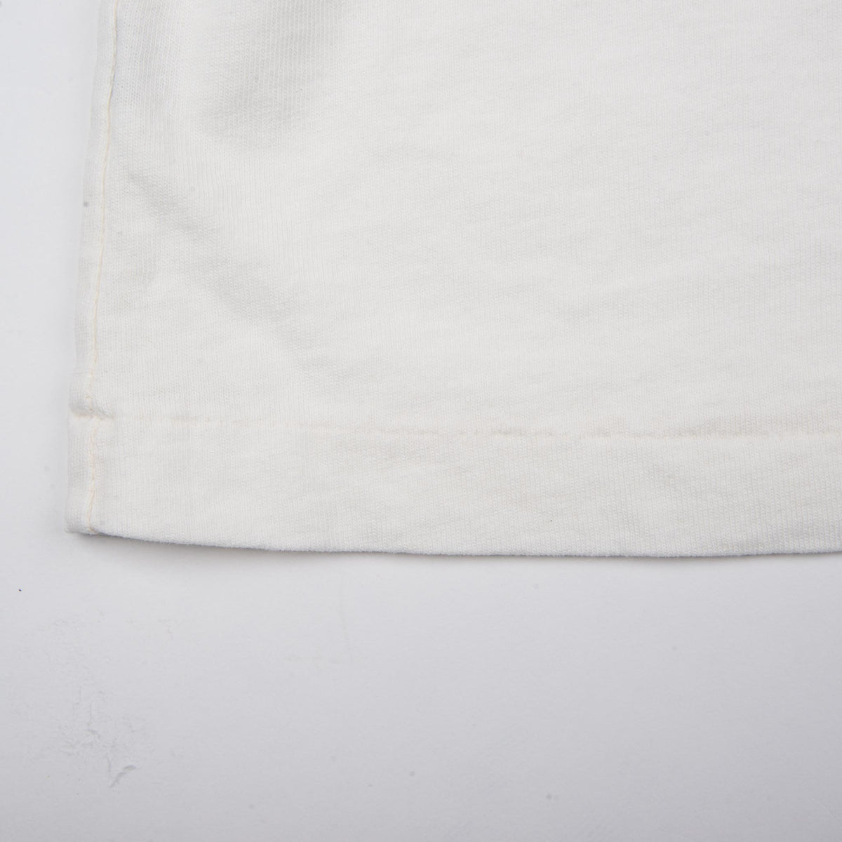 9 Ounce Pocket T-Shirt <span> White </span>