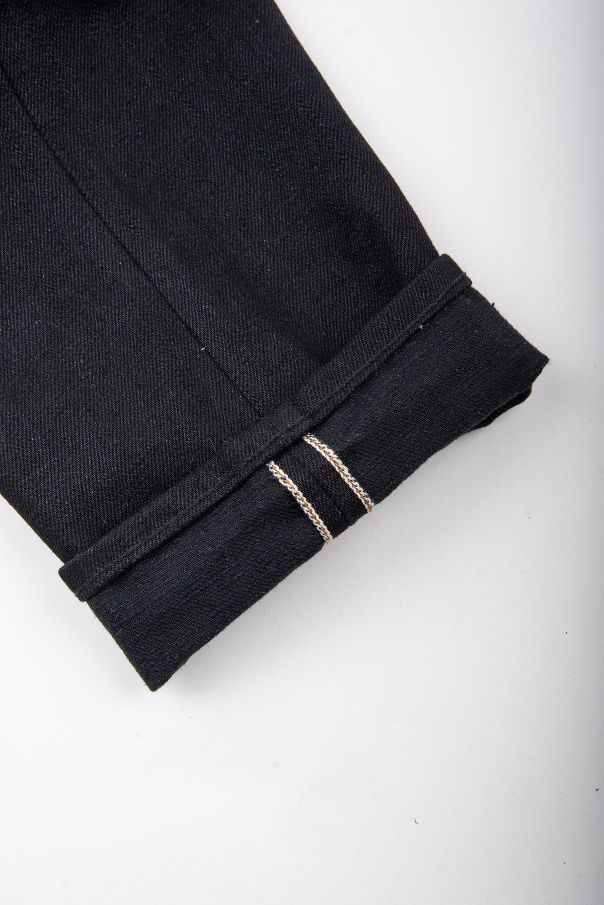 Portola Classic Taper <span> 17 Ounce Black Denim </span>